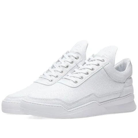 Low Top Sneaker