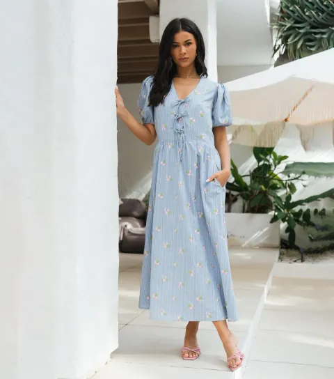Women's Light Blue Floral Embroidered Puff Sleeve Midi Dress