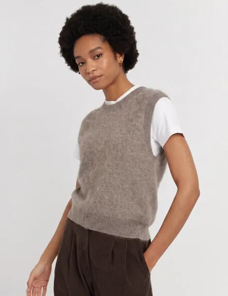 Brushed Pure Merino Wool Crew Neck Knitted Vest Light Brown