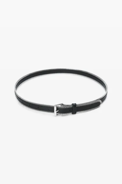 Thin Zipper Belt in Crinkle Leather