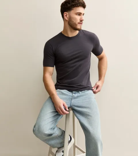 Men's Dark Grey Muscle Fit T-Shirt