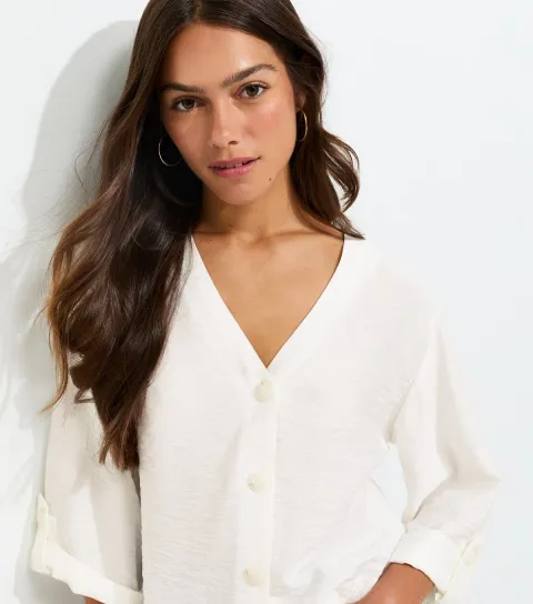 Women's Petite Cream Crinkle Texture Wide Sleeve Cropped Shirt