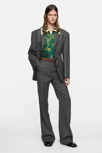 Single-breasted suit jacket