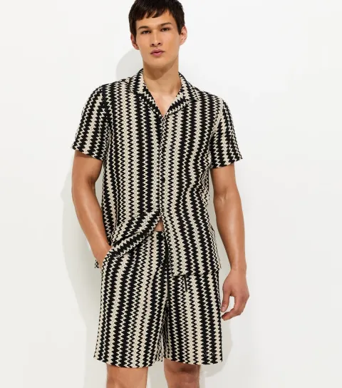 Men's Black Regular Zig Zag Shorts