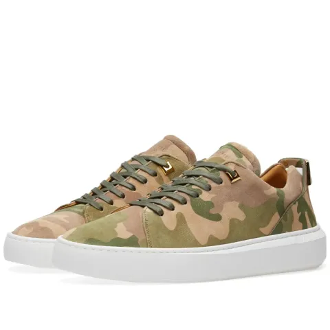 Uno Low Sneaker