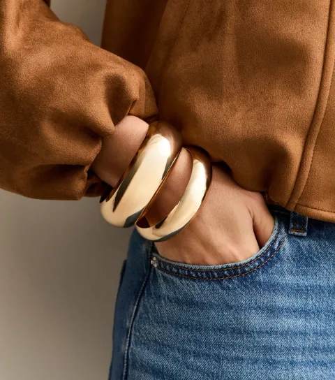 New Look Pack Of 2 Gold Tone Wide Chunky Bangles
