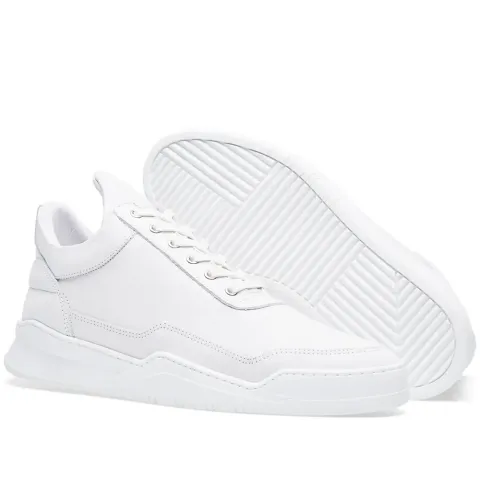 Low Top Sneaker