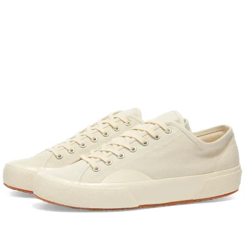 2431-D Canvas 7 Eyelet