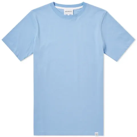 Niels Standard Tee