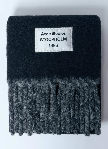Logo Label Fringe Scarf