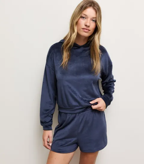 New Look Women's Navy Velour Shorts