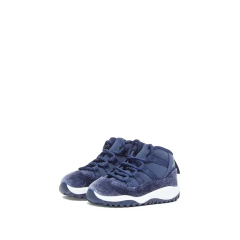 11 Retro TD