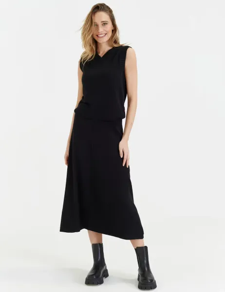 Chinti & Parker Midi A-Line Skirt with Cashmere Black