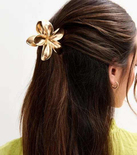 Gold Tone Metal Flower Hair Clip