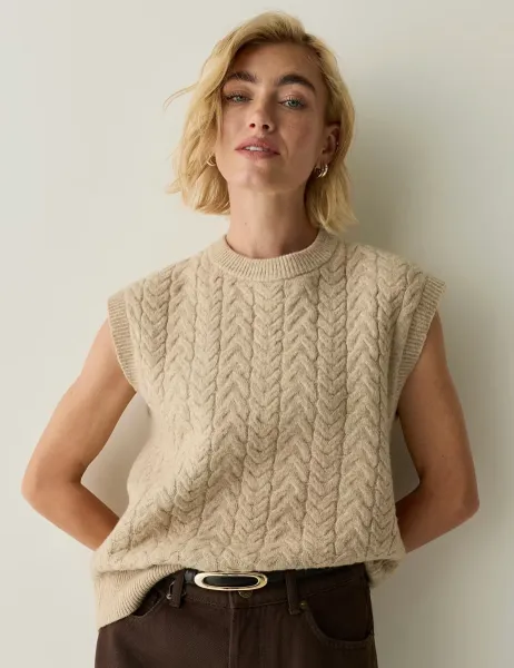Regatta Cable Knit Relaxed Knitted Vest Beige