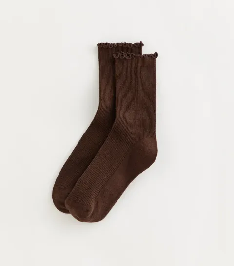 Brown Ribbed Frilly Trimmed Socks