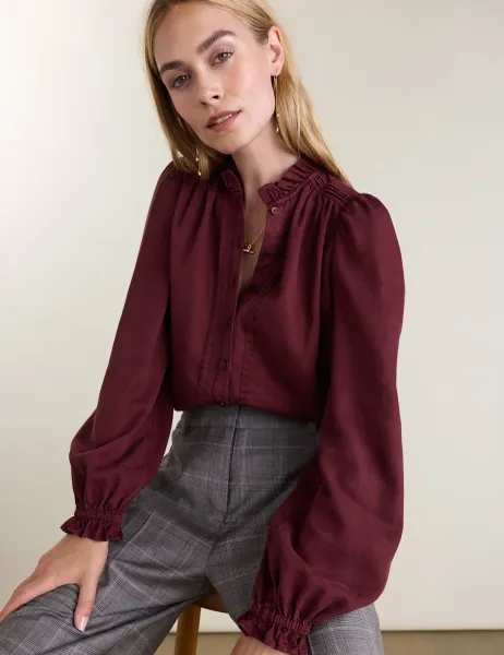 BAUKJEN Frill Neck Blouse Red