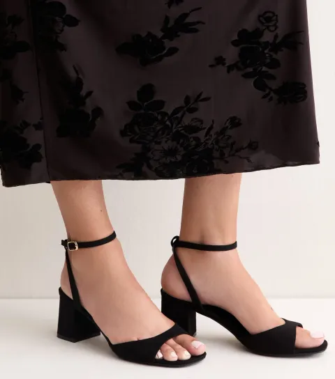 New Look Women's Black Faux Suede Block Heel Sandals Vegan
