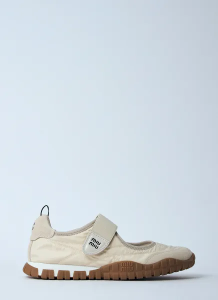 Tyre Sneakers
