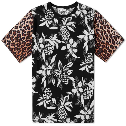 Surf Fit Hibiscus Tee