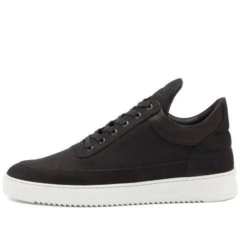 Low Top Sneaker
