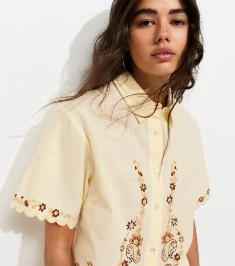 Women's Cream Cotton Floral Embroidered Cropped Shirt