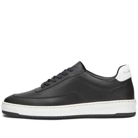 Mondo Lux Sneaker