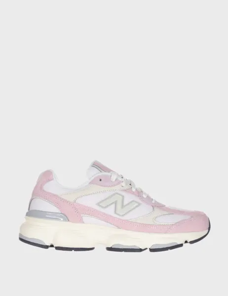 New Balance 603 Trainers Pink