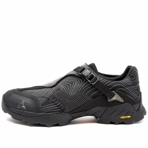 Minaar Strapped Hiking Sneaker