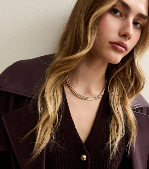 Gold Tone Rope Chain Neck