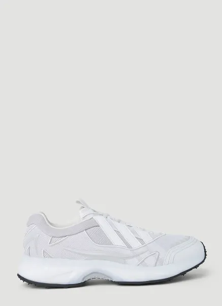 Xare Boost Sneakers