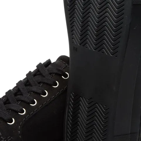 Comme des Garcons SHIRT Plain Suede Sneaker