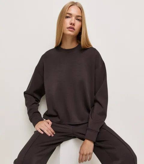 New Look Women's Premium Dark Burgundy Relaxed Crew Neck Sweatshirt