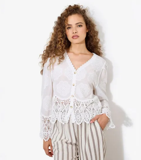 Women's White Embroidered Daisies Lace Blouse