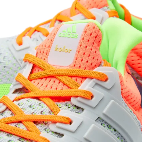 x Kolor Ultra Boost