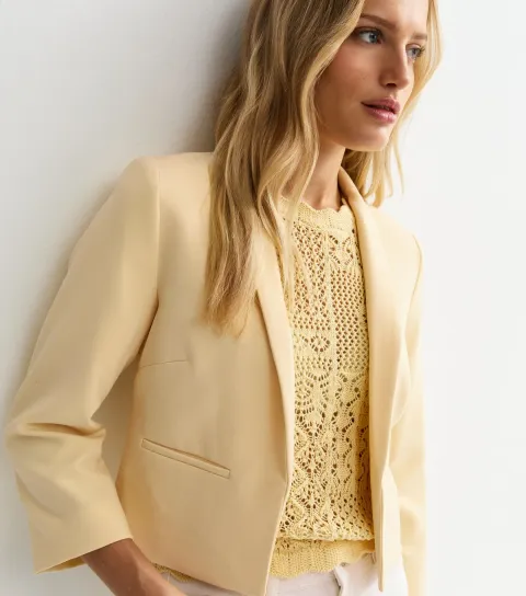 Women's Light Yellow Cropped Blazer