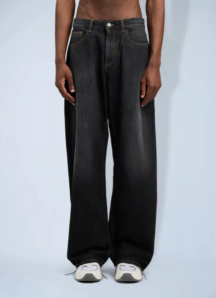 Curved Logo Loose Jeans