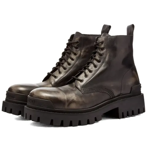 Strike Boot