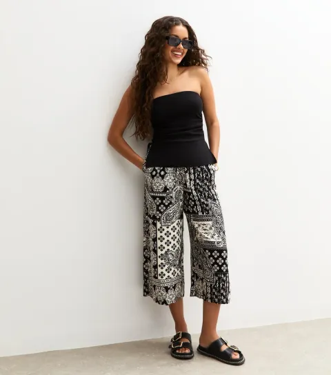 New Look Women's Petite Black Scarf Print Wide Leg Cropped Trousers