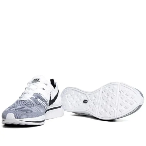 Flyknit Trainer+