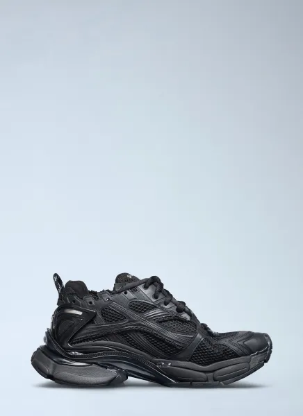 Runner Sneakers