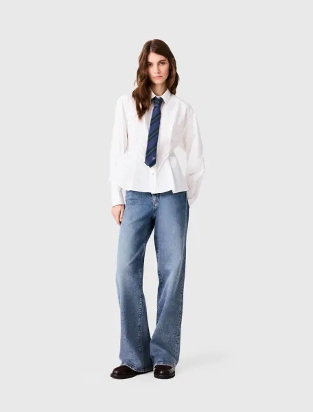 Shirt with lace-up back