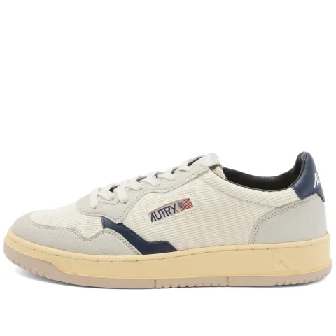 Medalist Low Crack Cord Sneaker