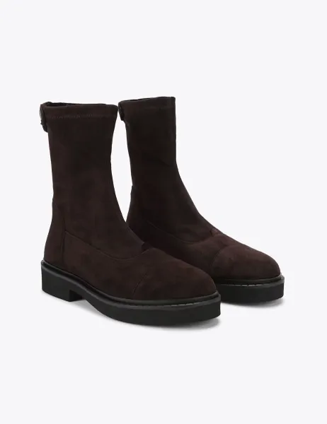 Steve Madden Suede Flat Round Toe Ankle Boots Brown