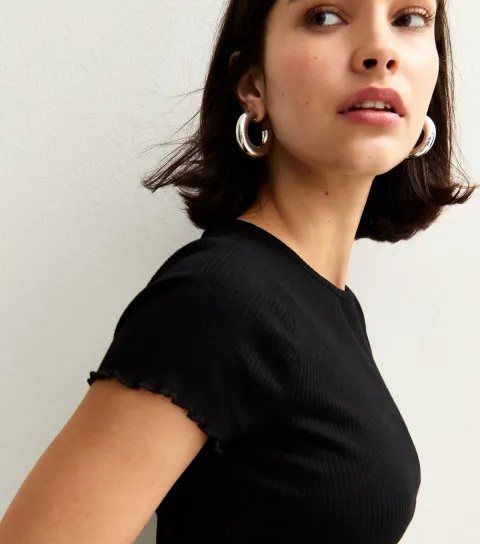 Women's Black Ribbed Frilly Trim T-Shirt