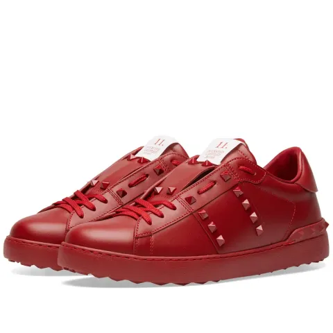 Open Low Rockstud Untitled Sneaker