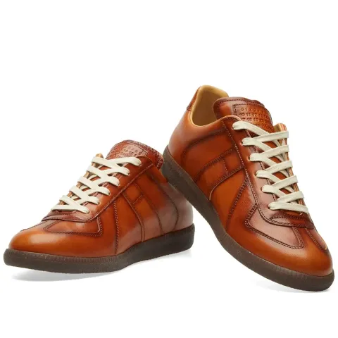 22 Replica Low Burnished Sneaker