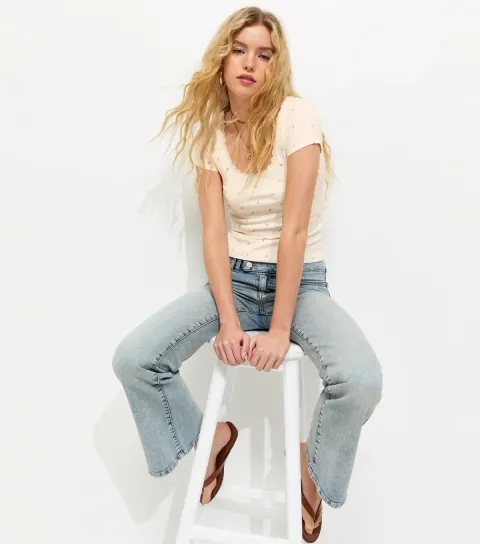 Women's Cream Tulip Print Lace Trim Scoop T-Shirt