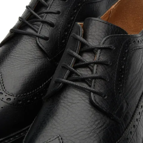 Nyles Brogue