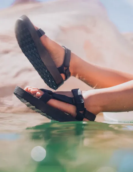 Teva Midform Universal Flat Sandals Black